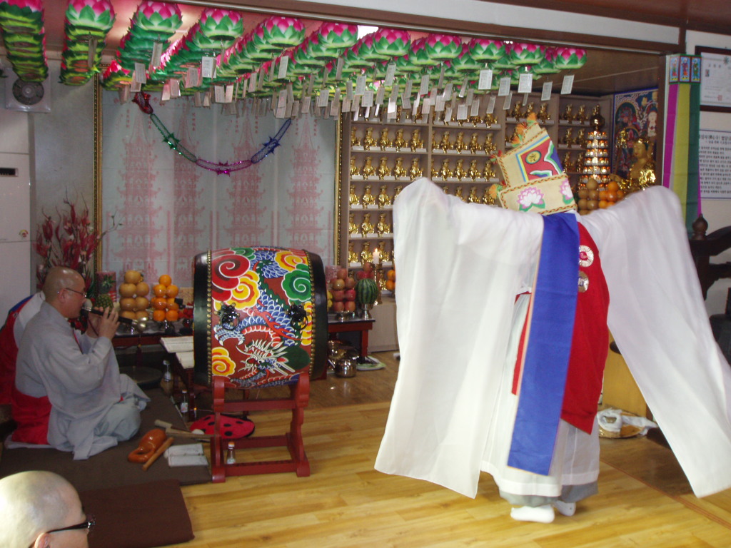 chundo2555-04.JPG